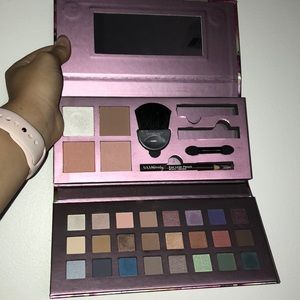 Ulta Makeup Palette With Contour and Eyeshadow